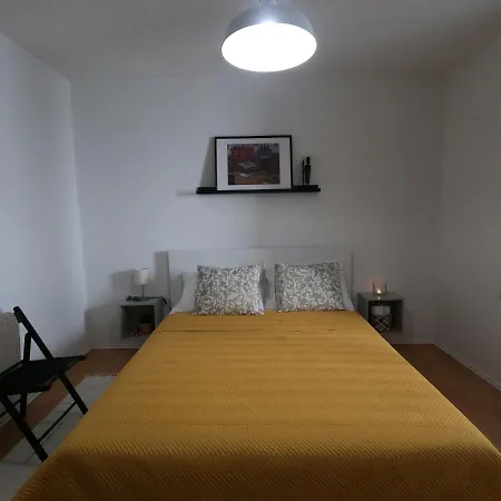 Moj Komod Appartamento Sreser